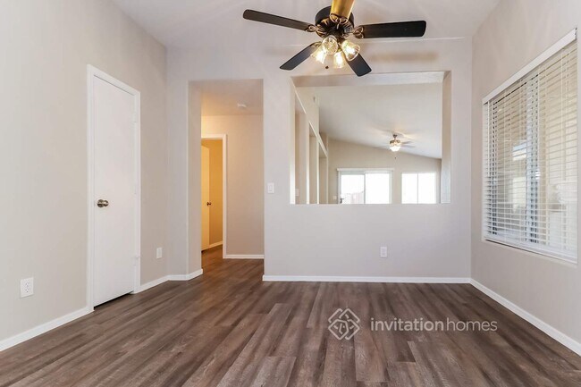 Building Photo - 9327 W Gold Dust Ave