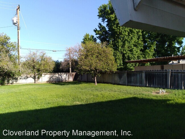 Foto del edificio - 4 br, 3 bath House - 8016 N. Winton Way