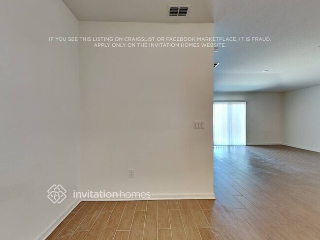 Foto del edificio - 925 Caitlin Loop