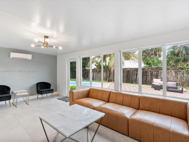 Foto del edificio - 5731 SW 54th Terrace