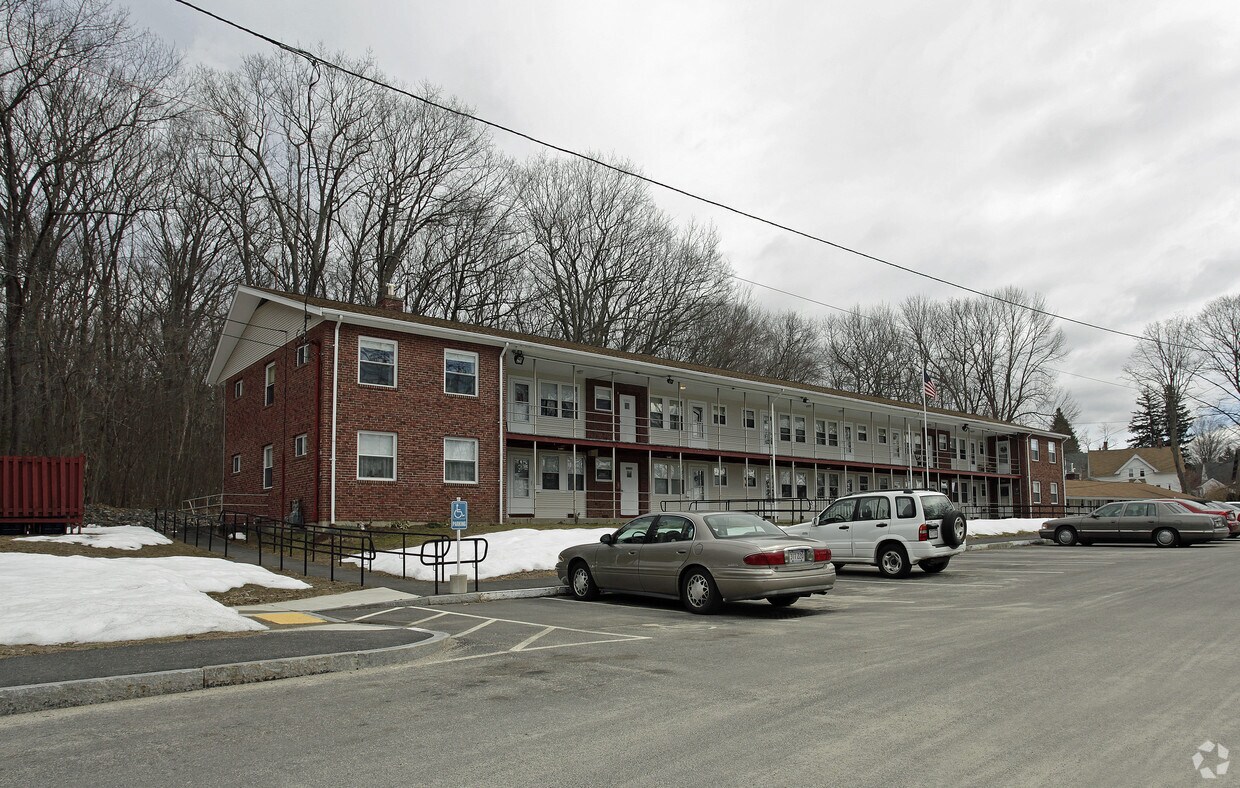 Lake Terrace Apartments in Whitinsville, MA