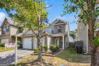 Building Photo - 5914 San Gabriel Ln