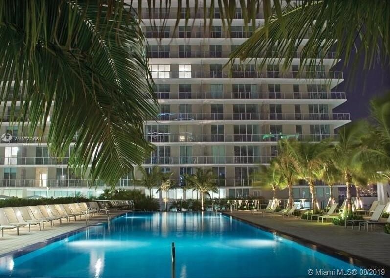 Foto principal - 1111 SW 1st Ave