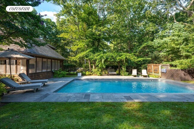 Building Photo - 7 Shadom Ln