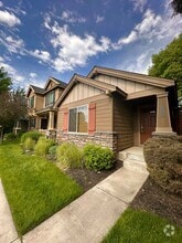 Building Photo - 2725 NW Cedar Ave
