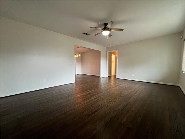Foto del edificio - 1428 W 43rd St
