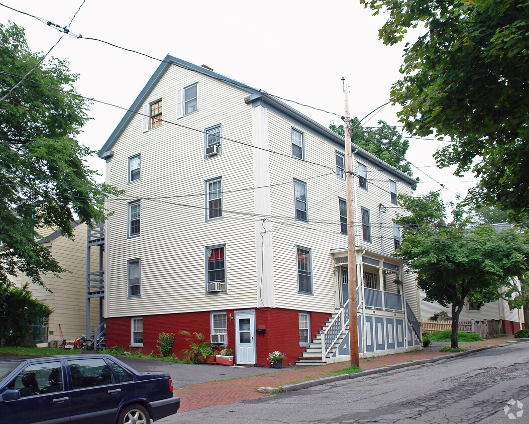 1820 Munjoy St, Portland, ME 04101 Apartments in Portland, ME