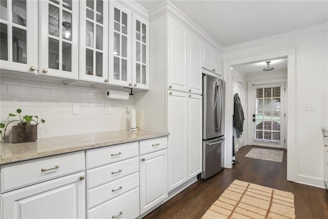 Foto del edificio - 451 Trabert Ave NW