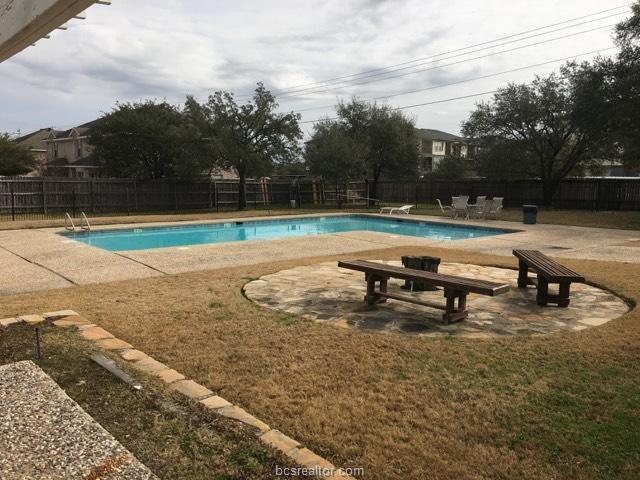 Foto principal - 1901 Holleman Dr W