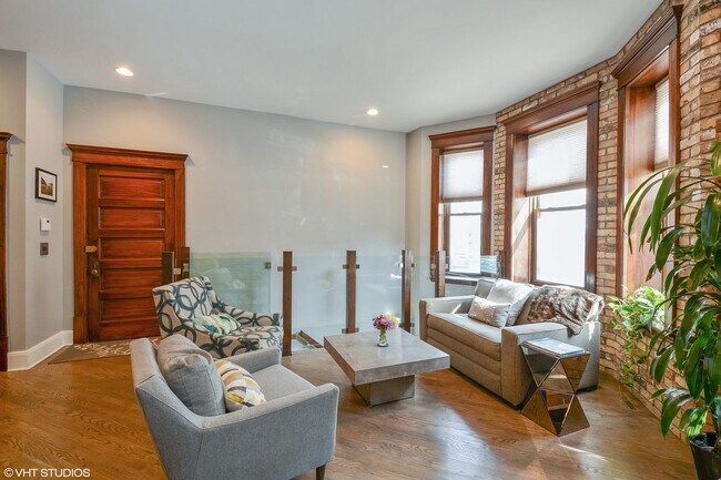 Foto del edificio - 2608 N Dayton St