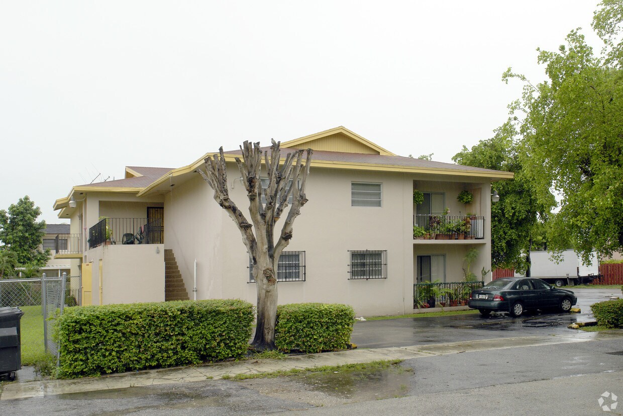 Foto principal - 4385 W 14th Ave
