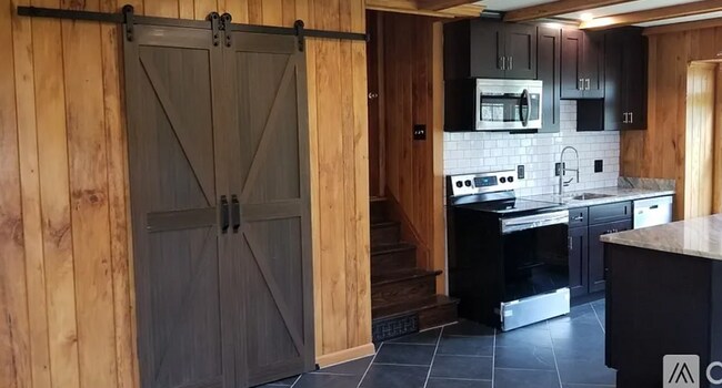 Foto del edificio - 7110 Ayers Meadow Ln