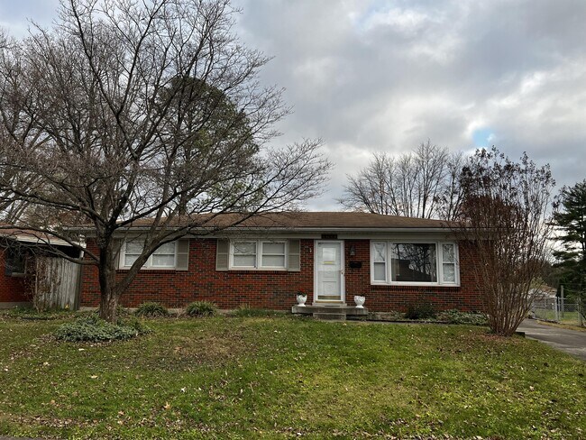 Foto del edificio - 4214 Blossomwood Dr