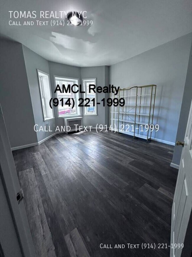 Foto del edificio - 137 Hawthorne Ave