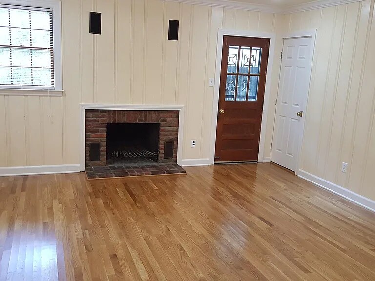 Building Photo - 3581 Cowden Ave