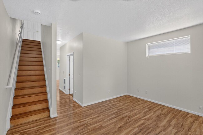 Photo - Bright & Spacious Townhome with Private Patio