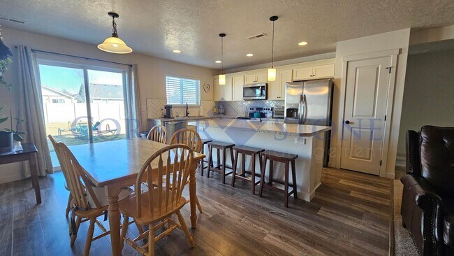 Foto del edificio - Wonderful Home Near Everything In Nampa!