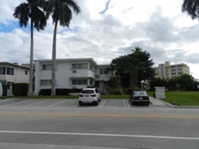 Foto principal - 1130 93rd St