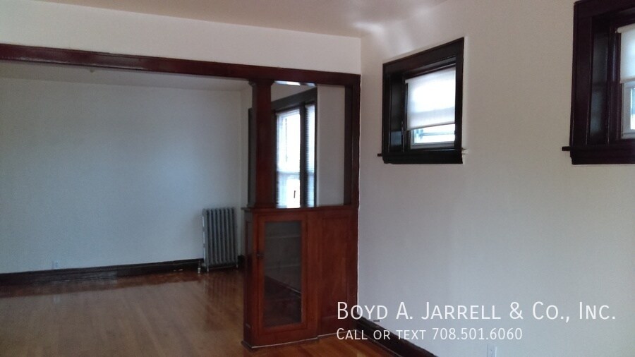 Foto principal - 9546 S Prairie Ave