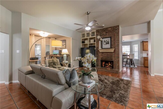 Building Photo - 4709 Stagecoach Trail