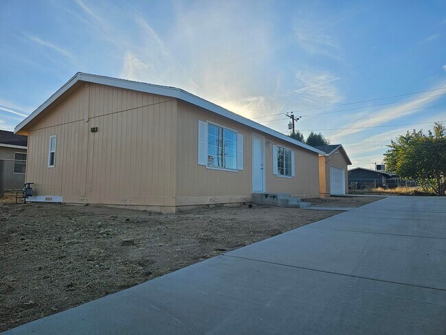 Building Photo - 6330 Goleta Ave