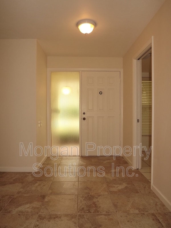 Building Photo - 1221 Edwards Ln