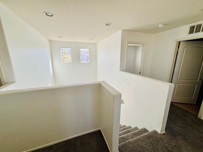 Foto del edificio - 37306 Wild Tree St