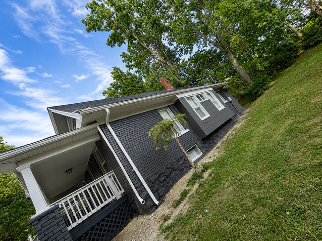 Building Photo - 4119 Forest Ave