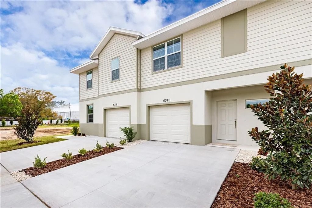 Foto principal - 6409 Tillandsia Pl