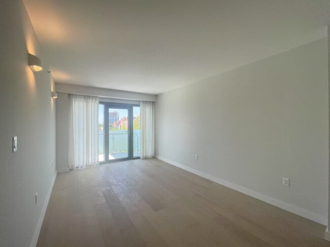 Foto del edificio - 13680 41st Ave