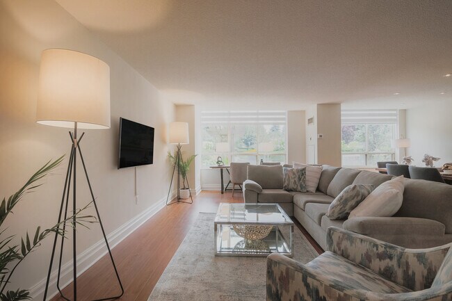 Building Photo - 8 Sampson Mews