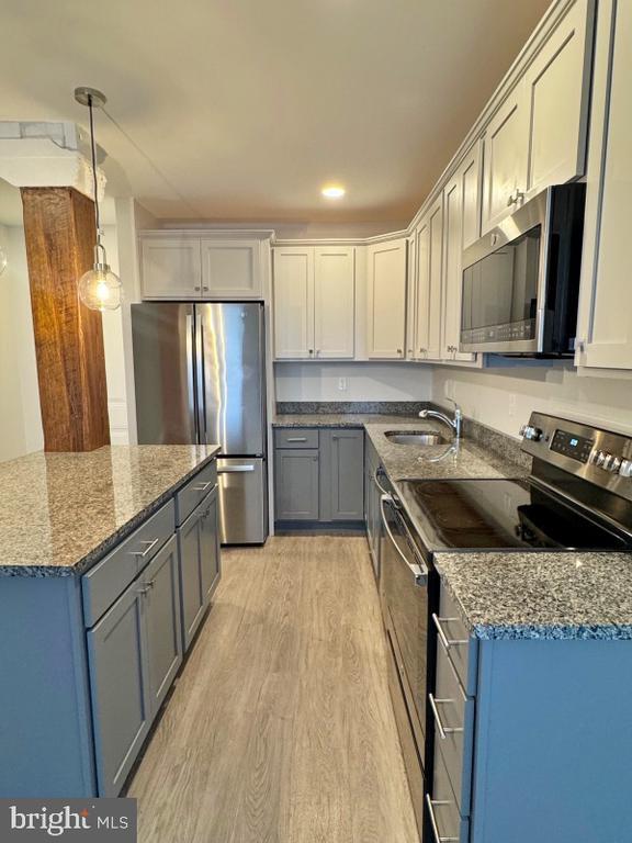 Foto principal - 50 N Duke St