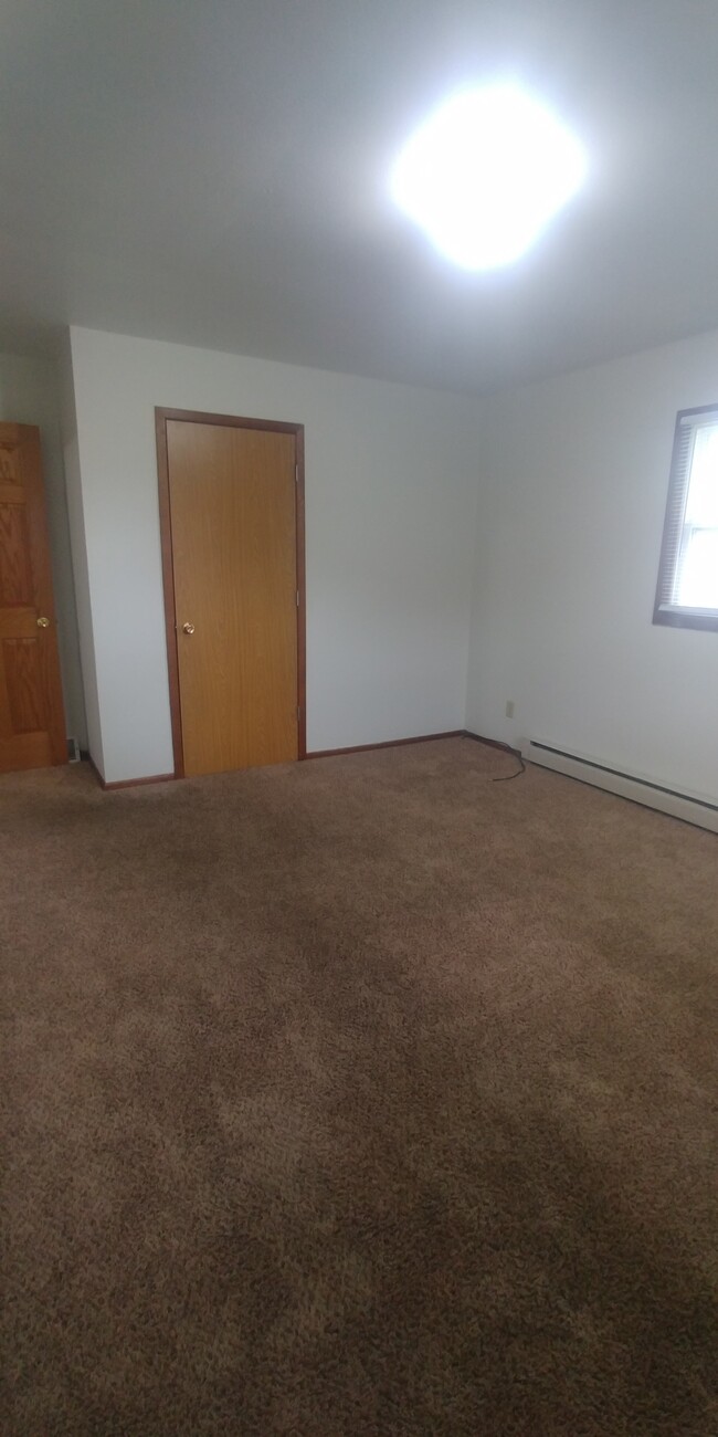 Building Photo - 3058 Runway Ave