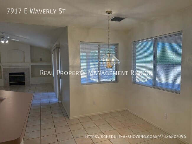 Foto del edificio - 7917 E Waverly St