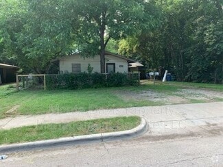 Building Photo - 4708 Red River St