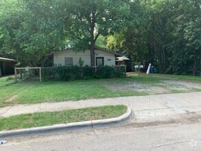 Building Photo - 4708 Red River St