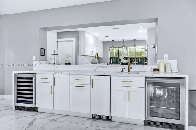 Foto del edificio - 1030 SW 14th Terrace