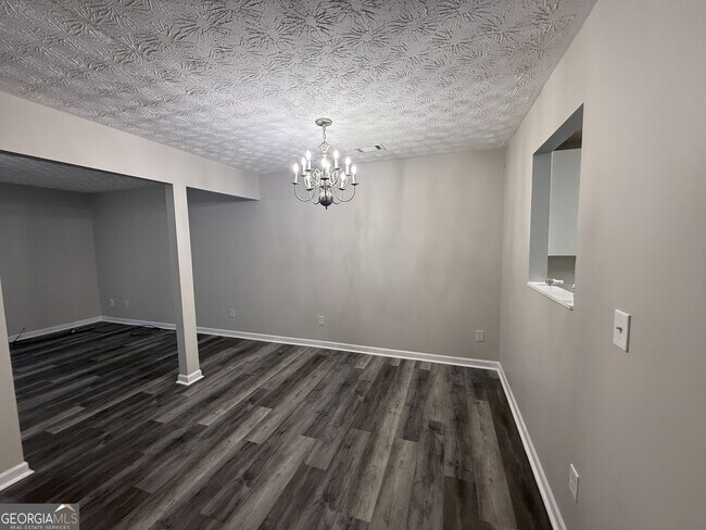 Foto del edificio - 3483 Waldrop Trail