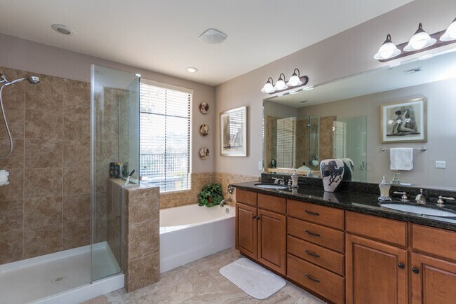 Foto del edificio - Ahwatukee Mountain Views & More!!