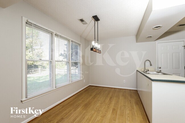 Building Photo - 2071 Saponi Village Ct