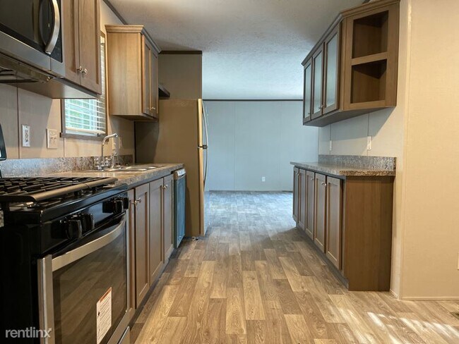 Building Photo - 3 br, 2 bath Mobile Home - 364 Shummard Br