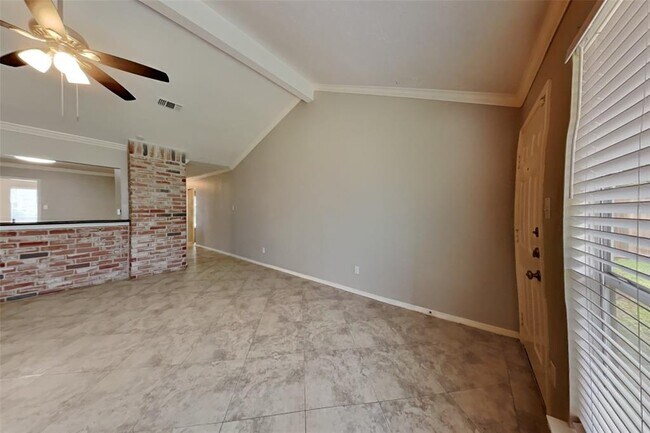 Building Photo - 11918 Osage Park Dr