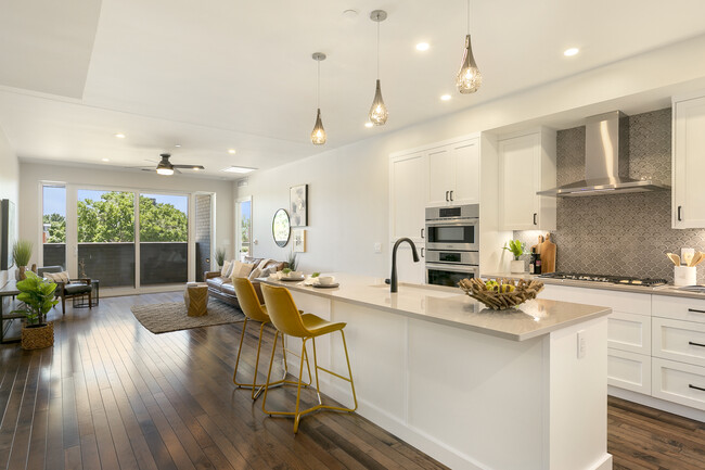 Foto del edificio - 221 E Mountain Ave