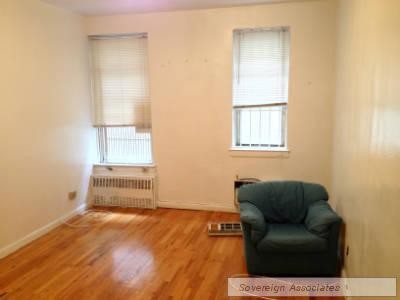Primary Photo - 2785 Broadway
