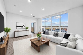 Building Photo - 17 Ave E