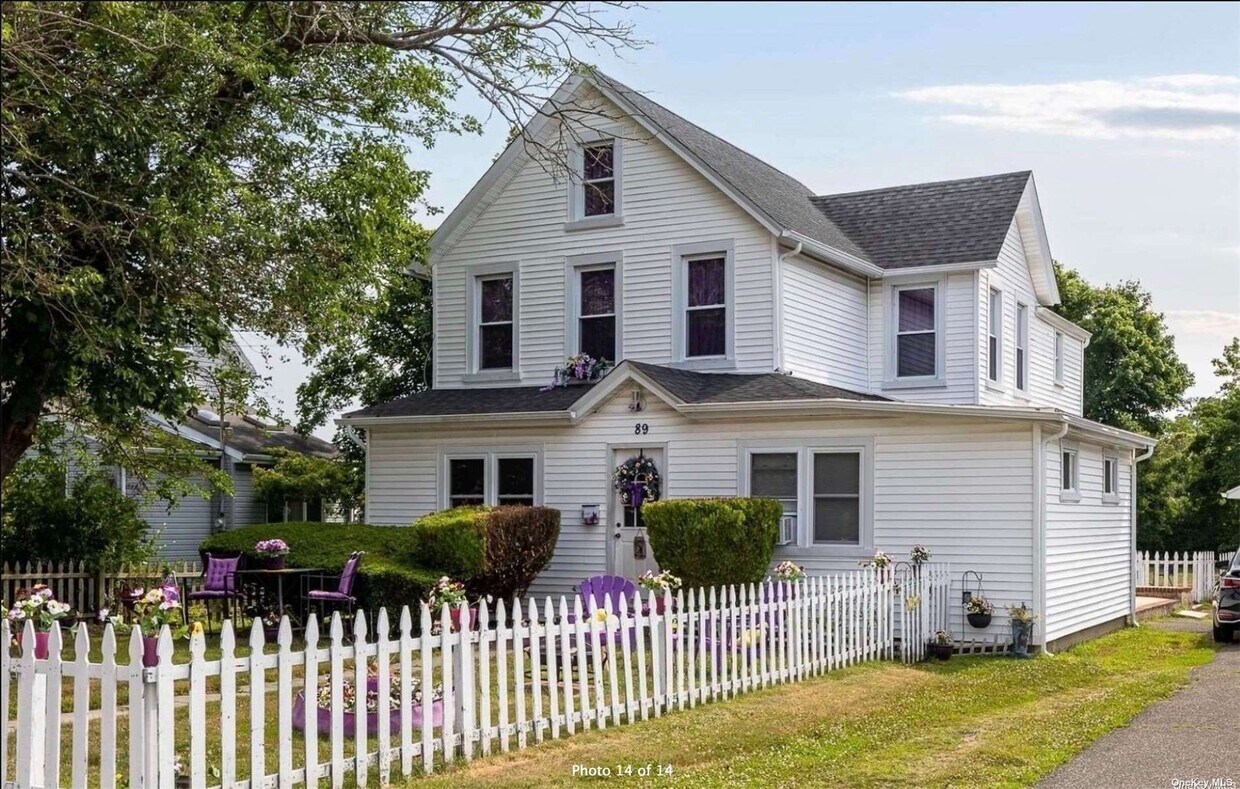 Foto principal - 89 Maple Ave