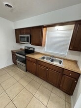 Building Photo - 1643 NE 70th St