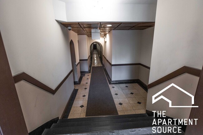 Foto del edificio - 4631 N Paulina St