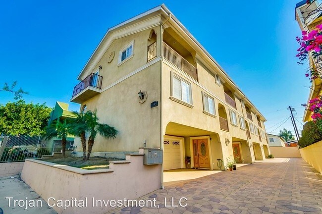 Building Photo - 3 br, 3 bath House - 1514 w. 207th street #B