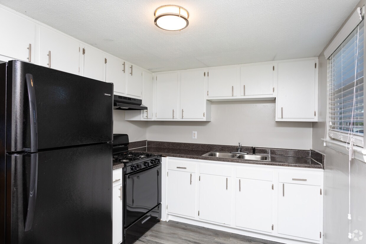 Magnolia Square Apartments in Savannah, GA